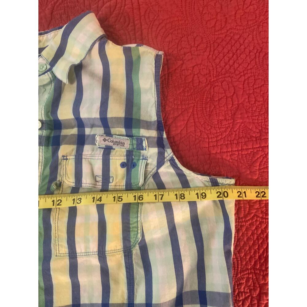 Columbia green and blue plaid sleeveless button front ladies top - Picture 7 of 10